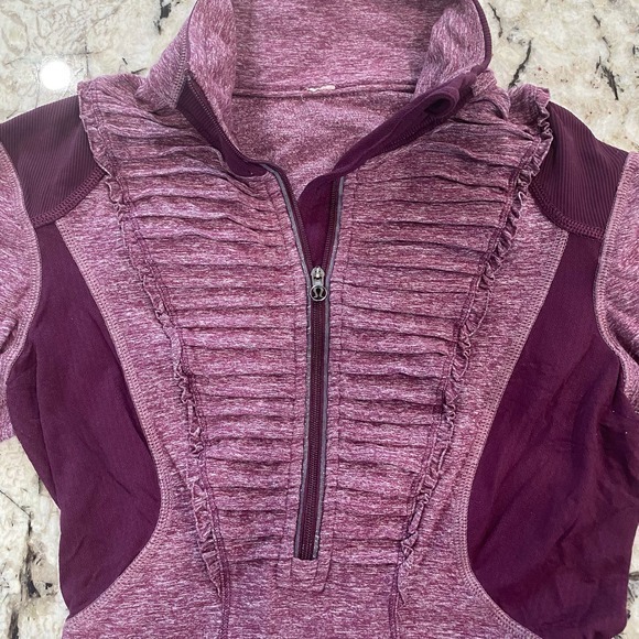 Lululemon Run Your Heart Out Pullover Quarter Zip in Heathered Plum - Picture 10 of 10